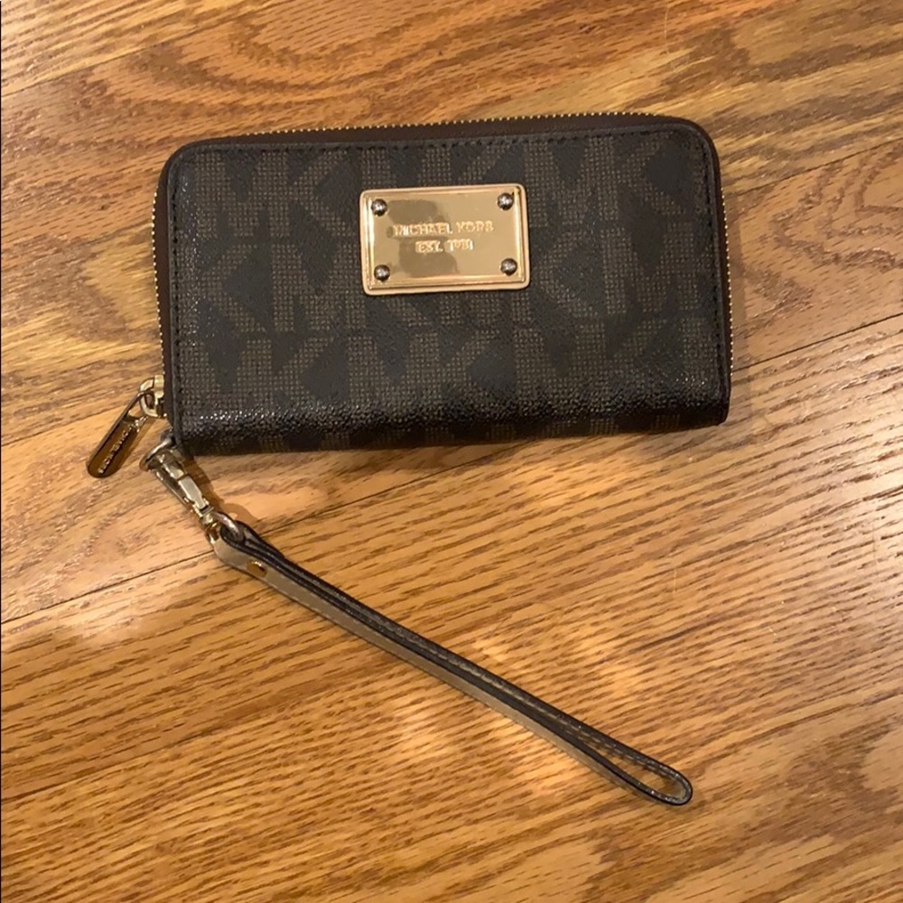 Michael Kors wallet